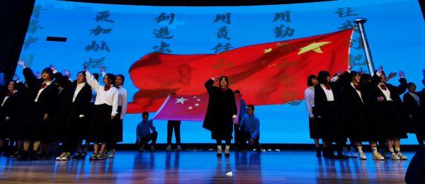 为什么有些人特别喜欢表现自己？游戏画面